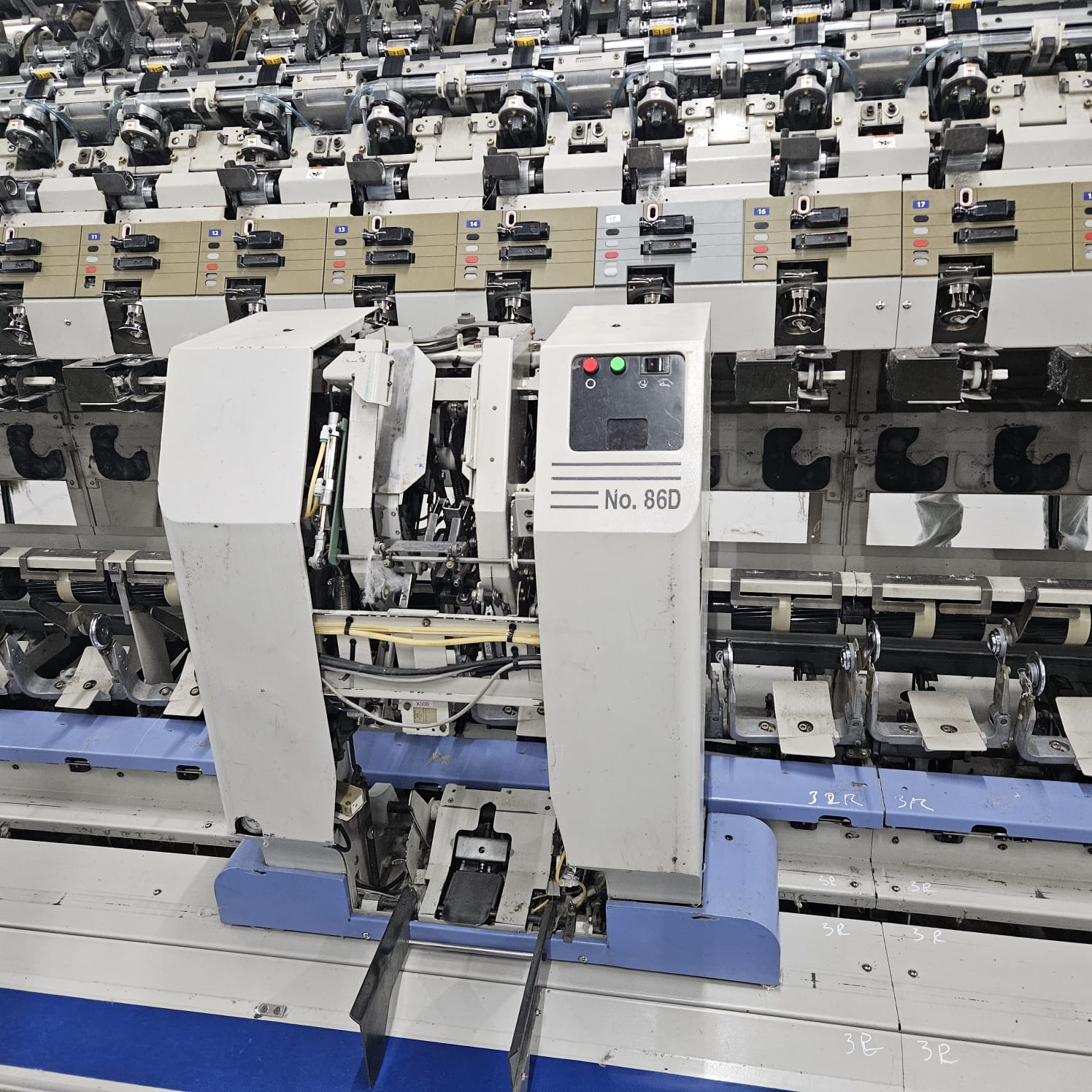Murata MVS 861 Air Jet Spinning Machine (Vortex) – Advanced High-Speed Yarn Production - Image 10